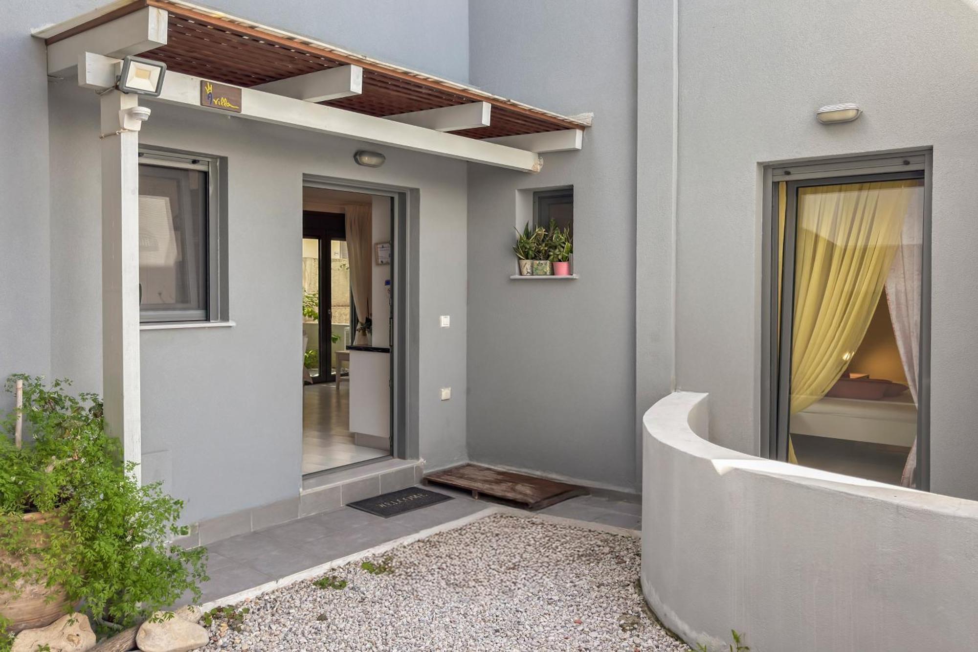 Alisahni Villa & Suite คาโตดารัตโซ ภายนอก รูปภาพ