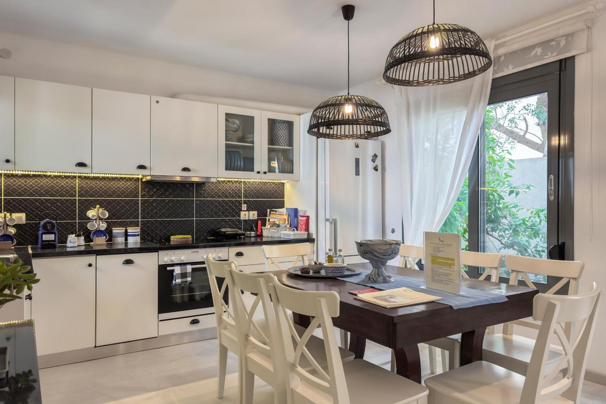Alisahni Villa & Suite คาโตดารัตโซ ภายนอก รูปภาพ
